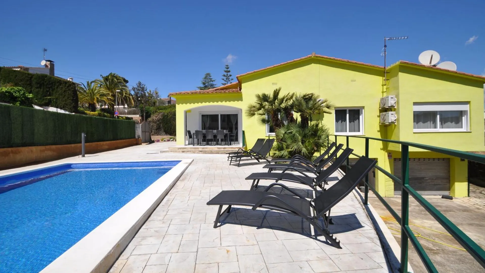 Holiday home Villa Bloom Lloret de Mar