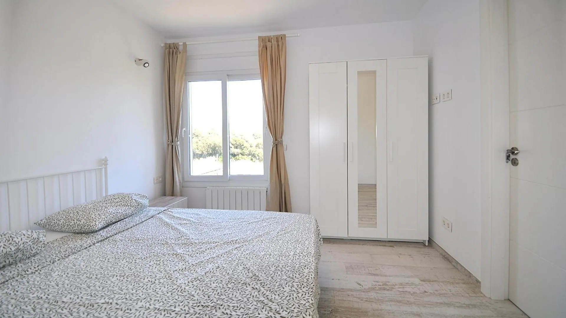 Villa Bloom Lloret de Mar 0*,  Spain