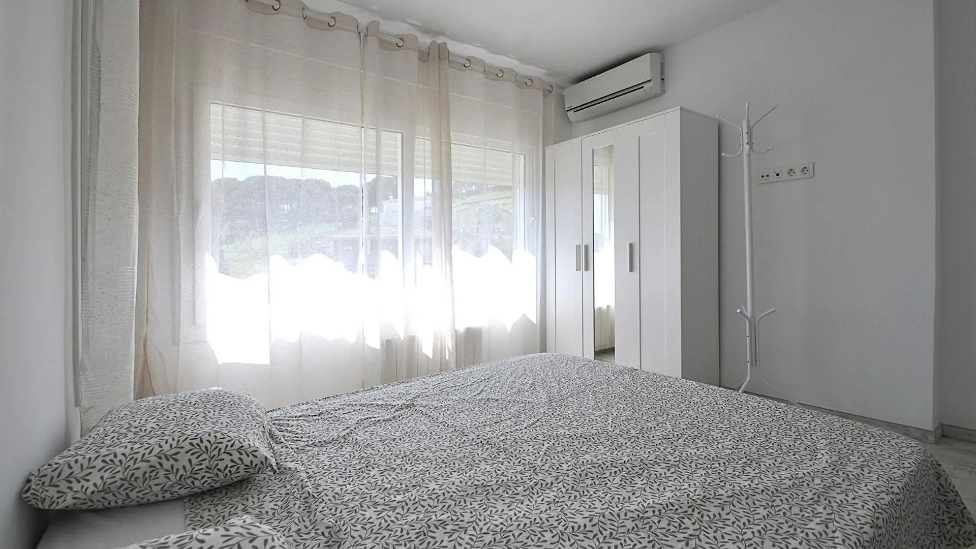 Villa Bloom Lloret de Mar 0*,
